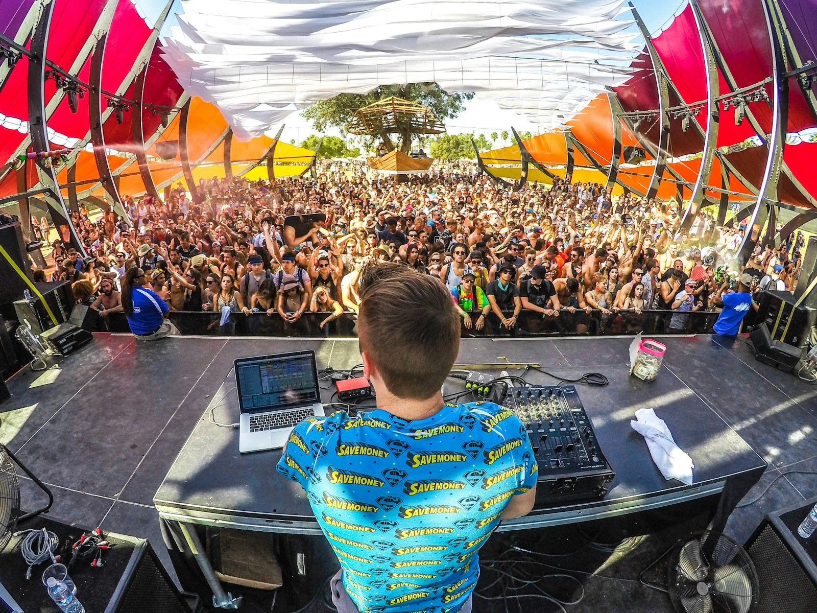 Electronic music background